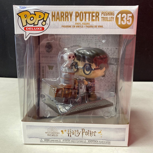 Pop Deluxe: Harry Potter- Harry Potter Pushing Trolley