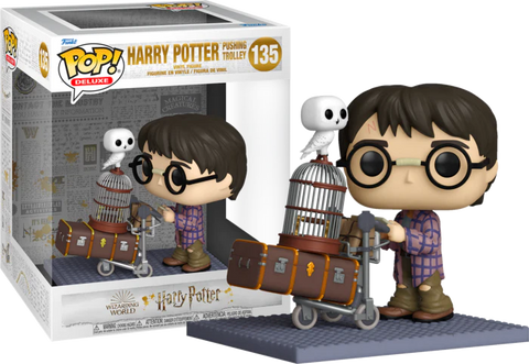 Pop Deluxe: Harry Potter- Harry Potter Pushing Trolley
